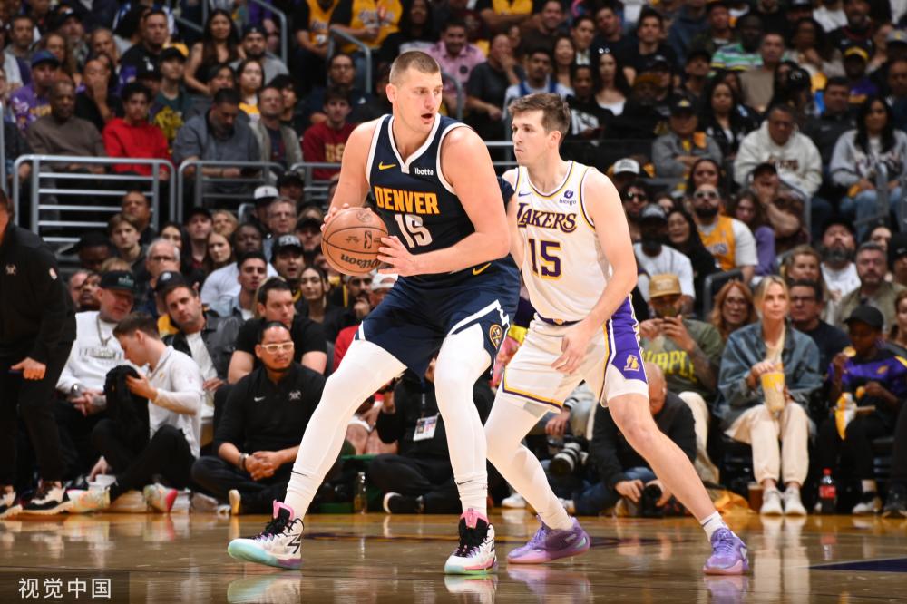 全球舞台上 全球舞台上